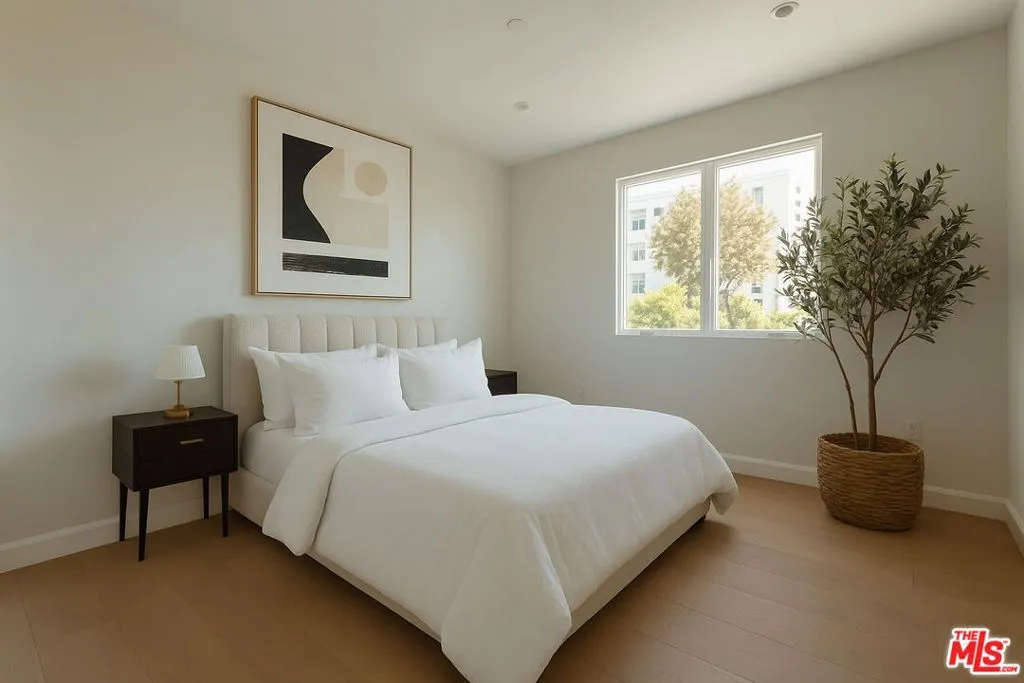 10725 Ashton Avenue 301, Los Angeles, California 90024 home-pic-30